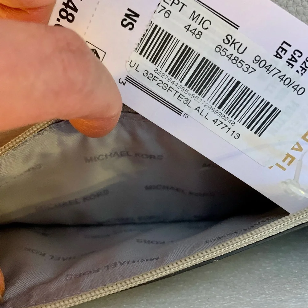NWT Michael Kors‎ Wallet